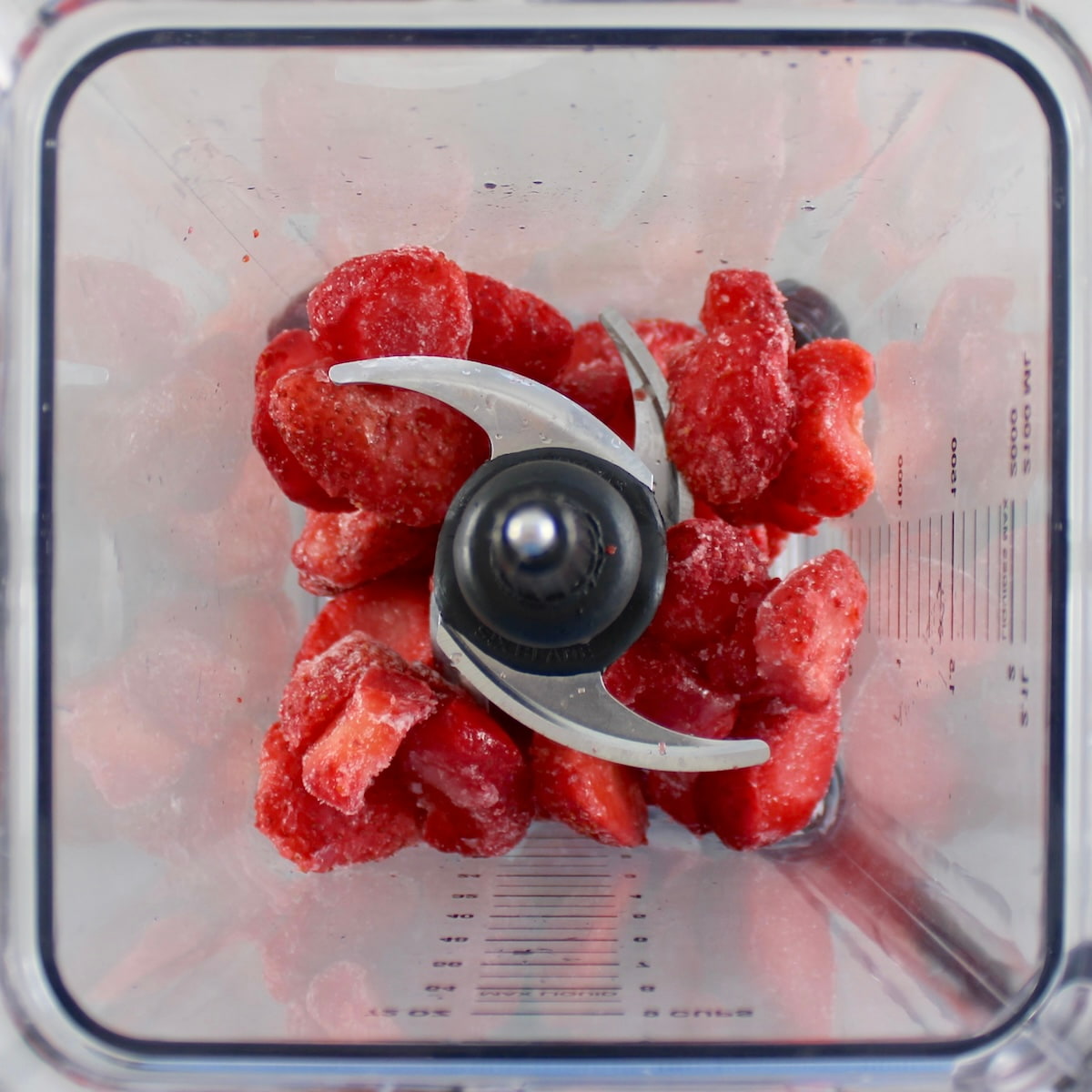 frozen strawberries in blender